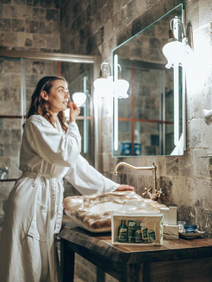 Kalsedon Cave Suites Nevşehir Bagian luar foto